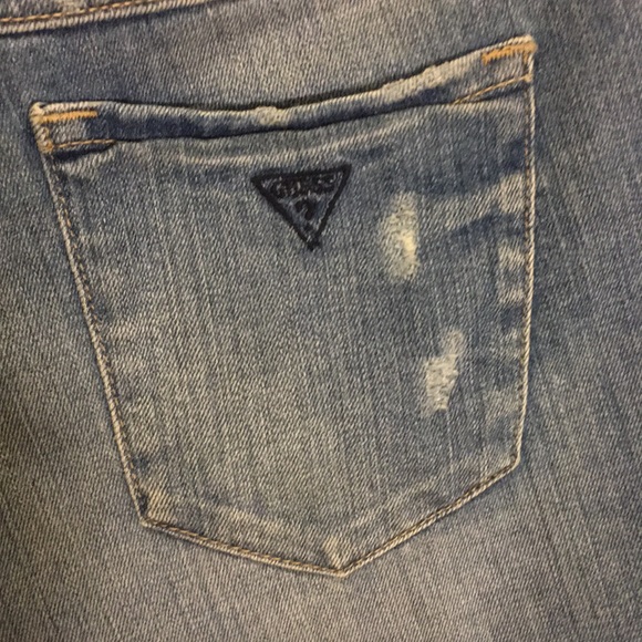 GUESS Jean Shorts - Picture 5 of 5